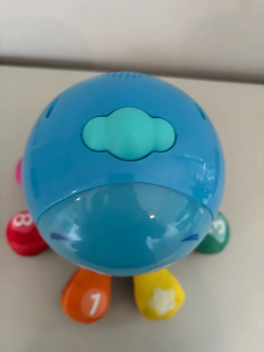 Baby Einstein Ocean Explorers Crawl & Chase toy - Image 2