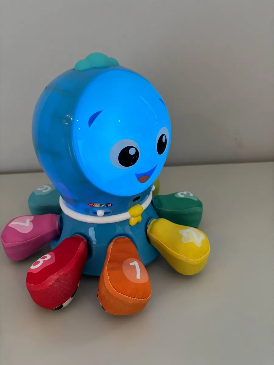 Baby Einstein Ocean Explorers Crawl & Chase toy - Image 4