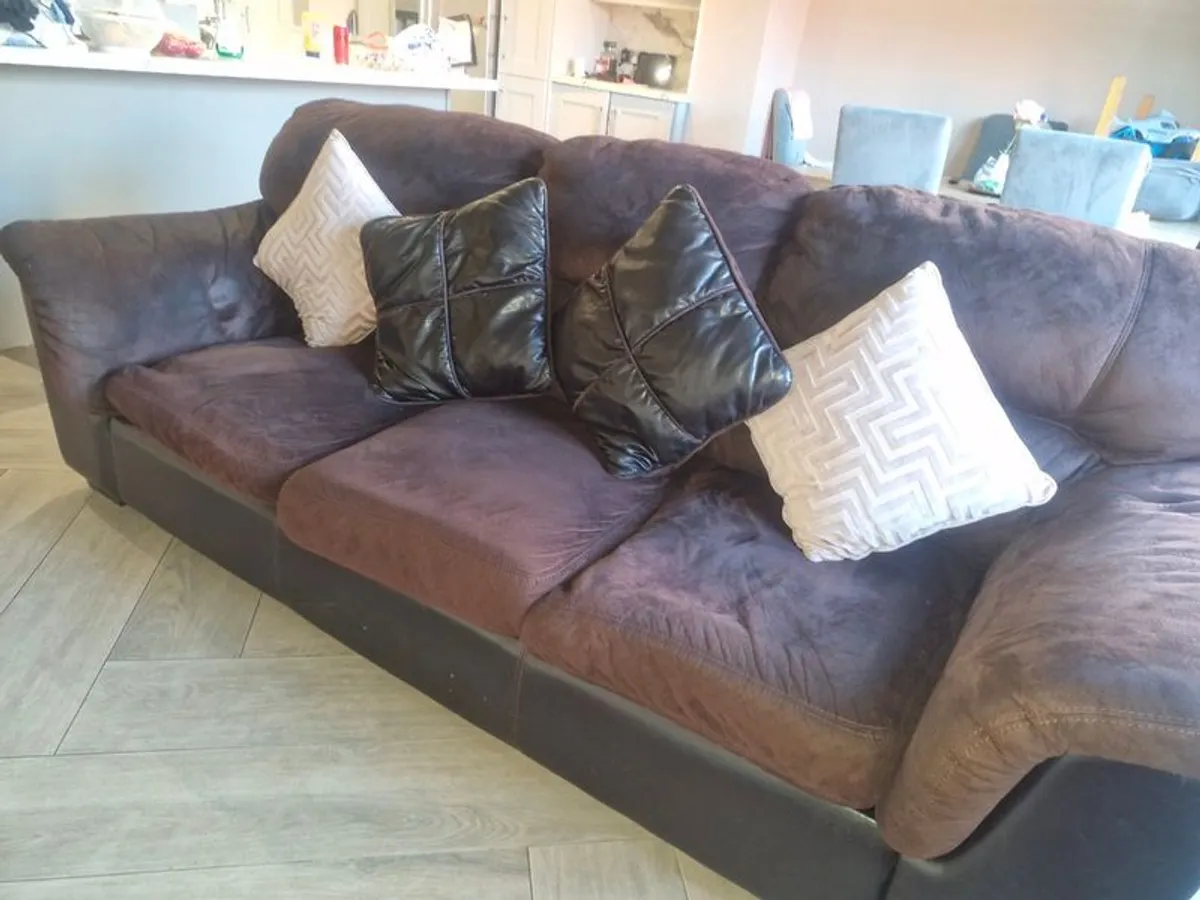3 seater sofa for sale - Image 1