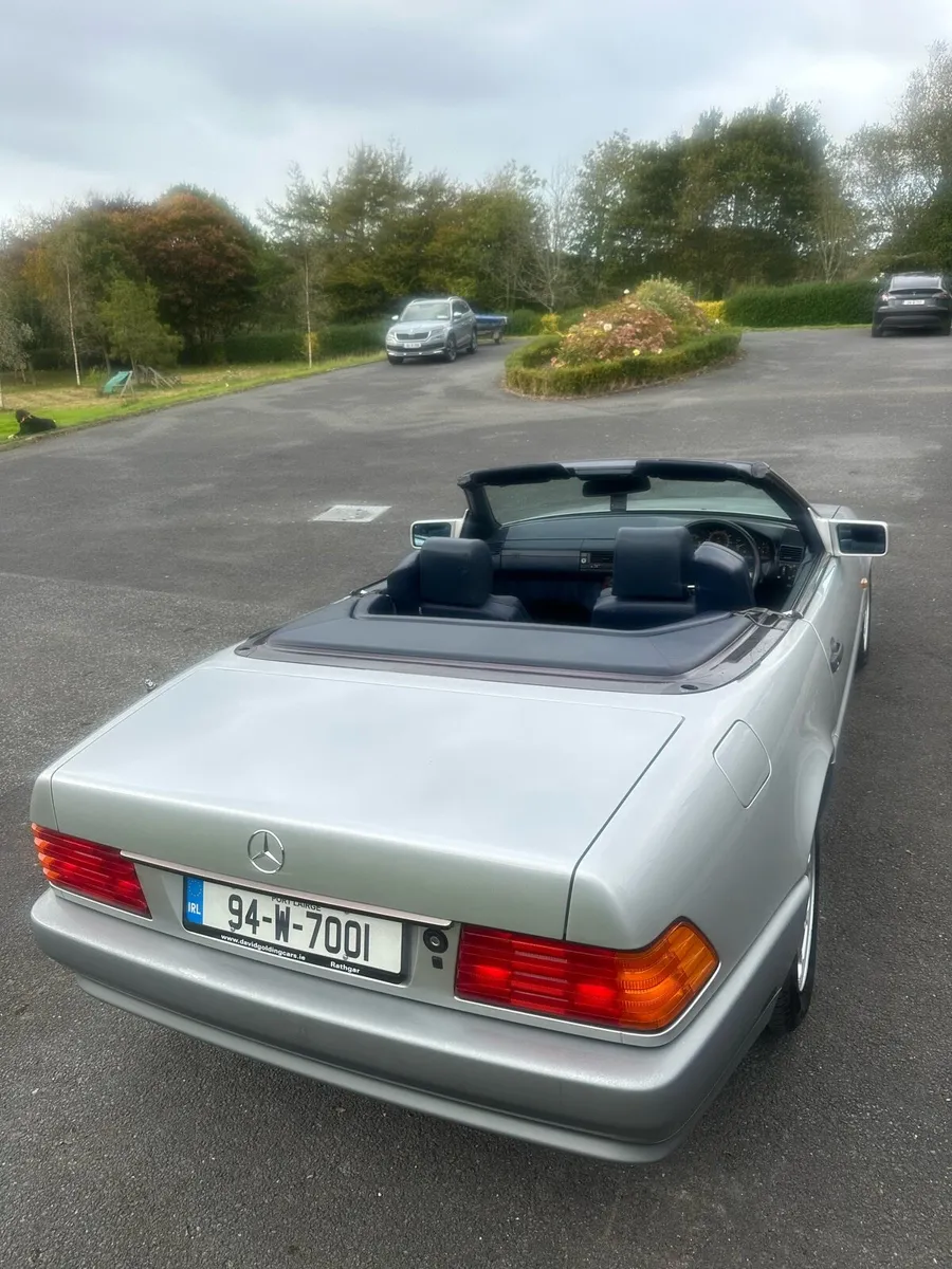 Mercedes 280 SL - Image 4