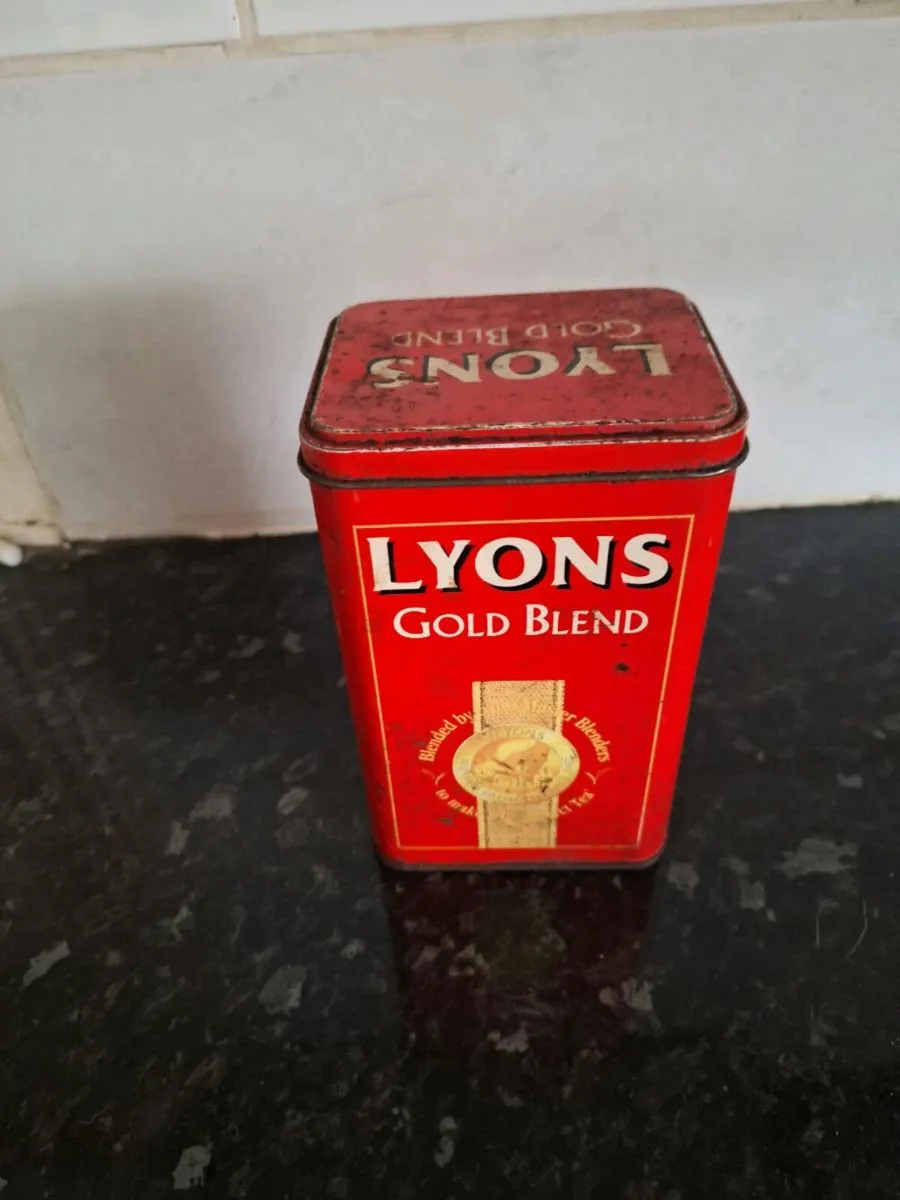 Vintage Lyons tea caddy - Image 1