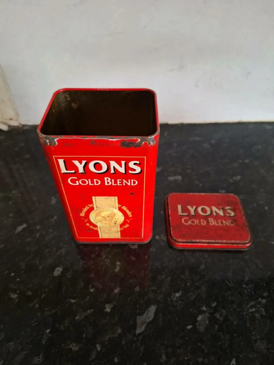Vintage Lyons tea caddy - Image 2