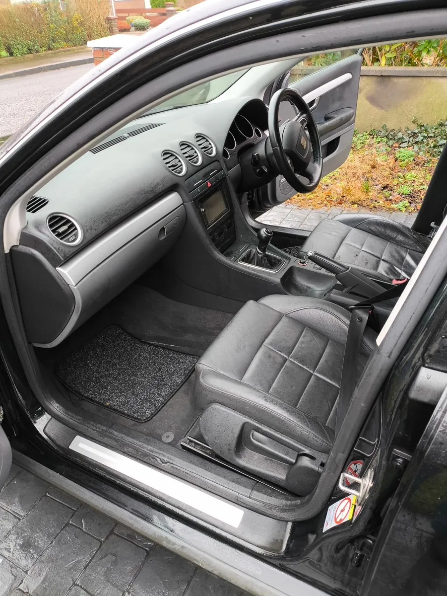 SEAT Exeo 2011 SE Tech 2.0 TDI - Image 4