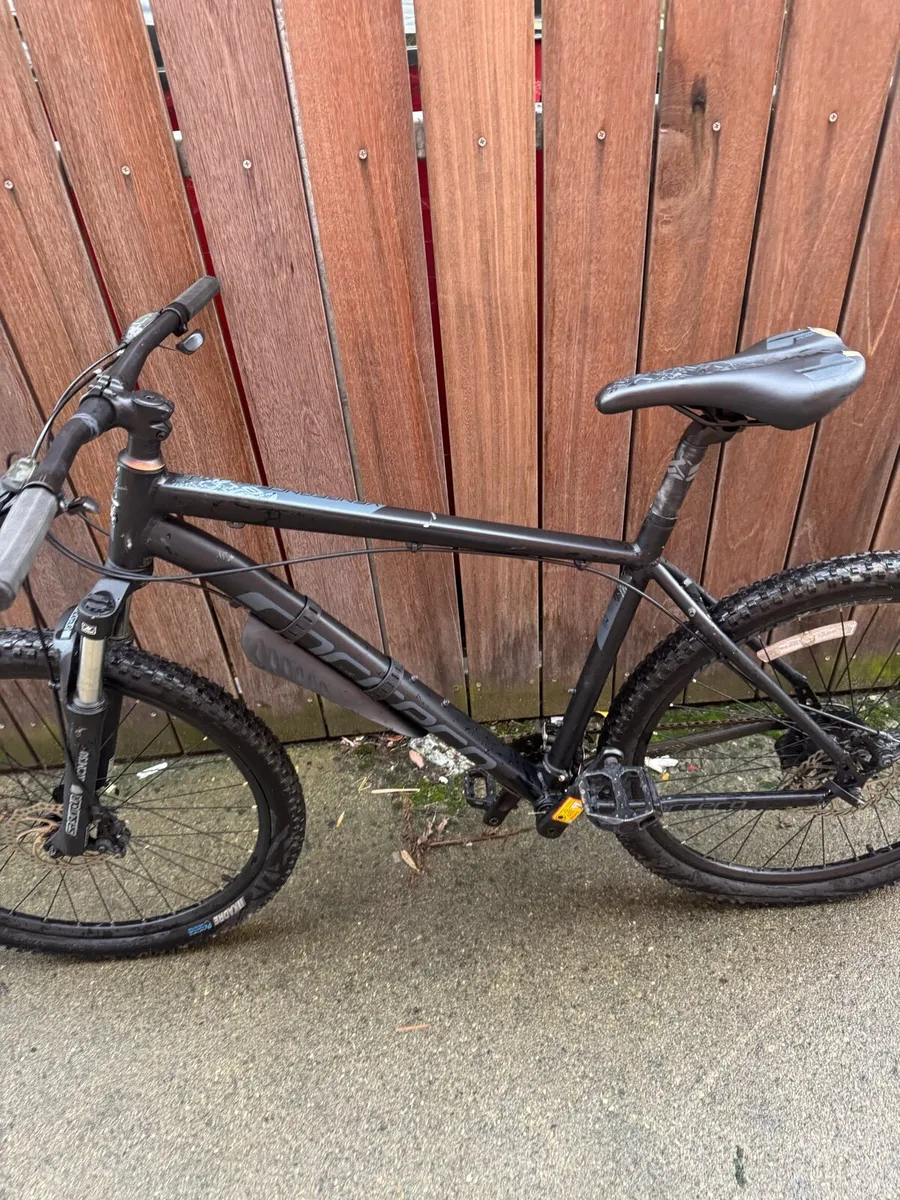 Carrera Vengeance Mountain Bike - Image 3