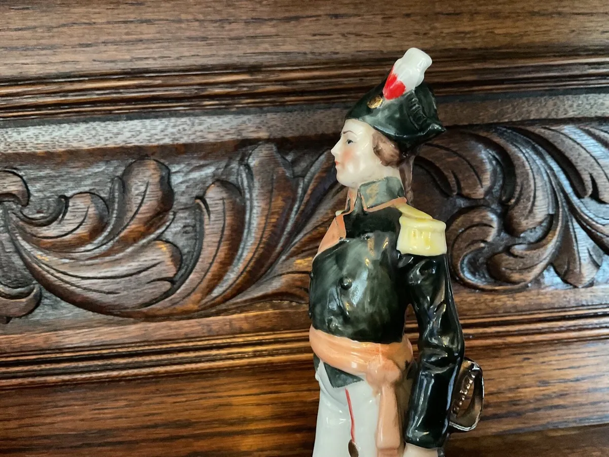 Porcelain Napoleonic General - Image 4