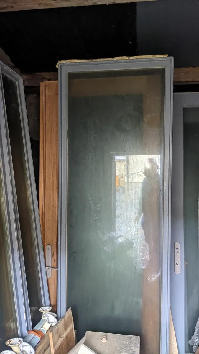 Door's  and double glazed panels - Image 1