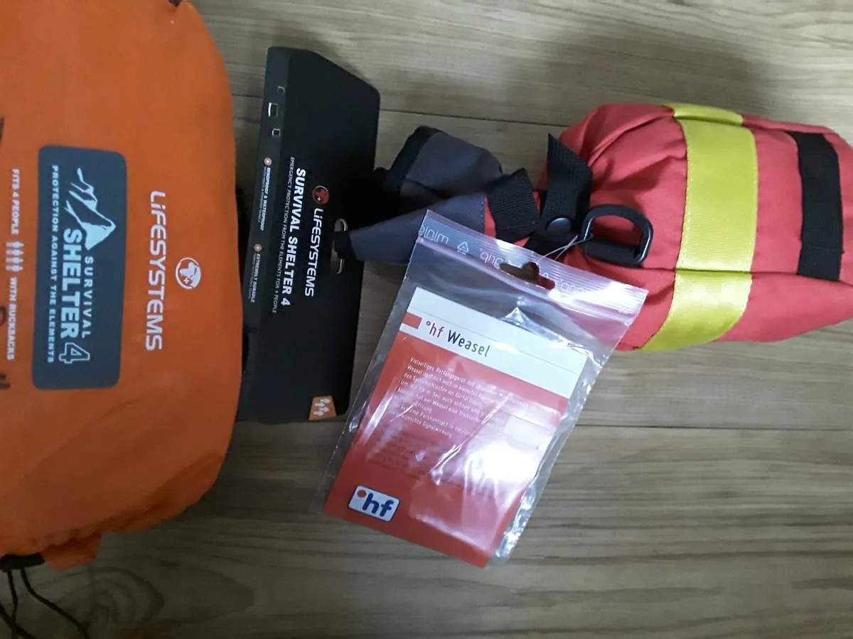 Weasel compact 18m throwline + survival shelter - Image 1