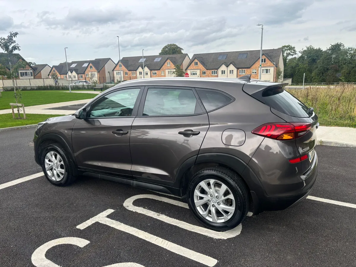 Hyundai Tucson ( NCT and and TAX) - Image 4