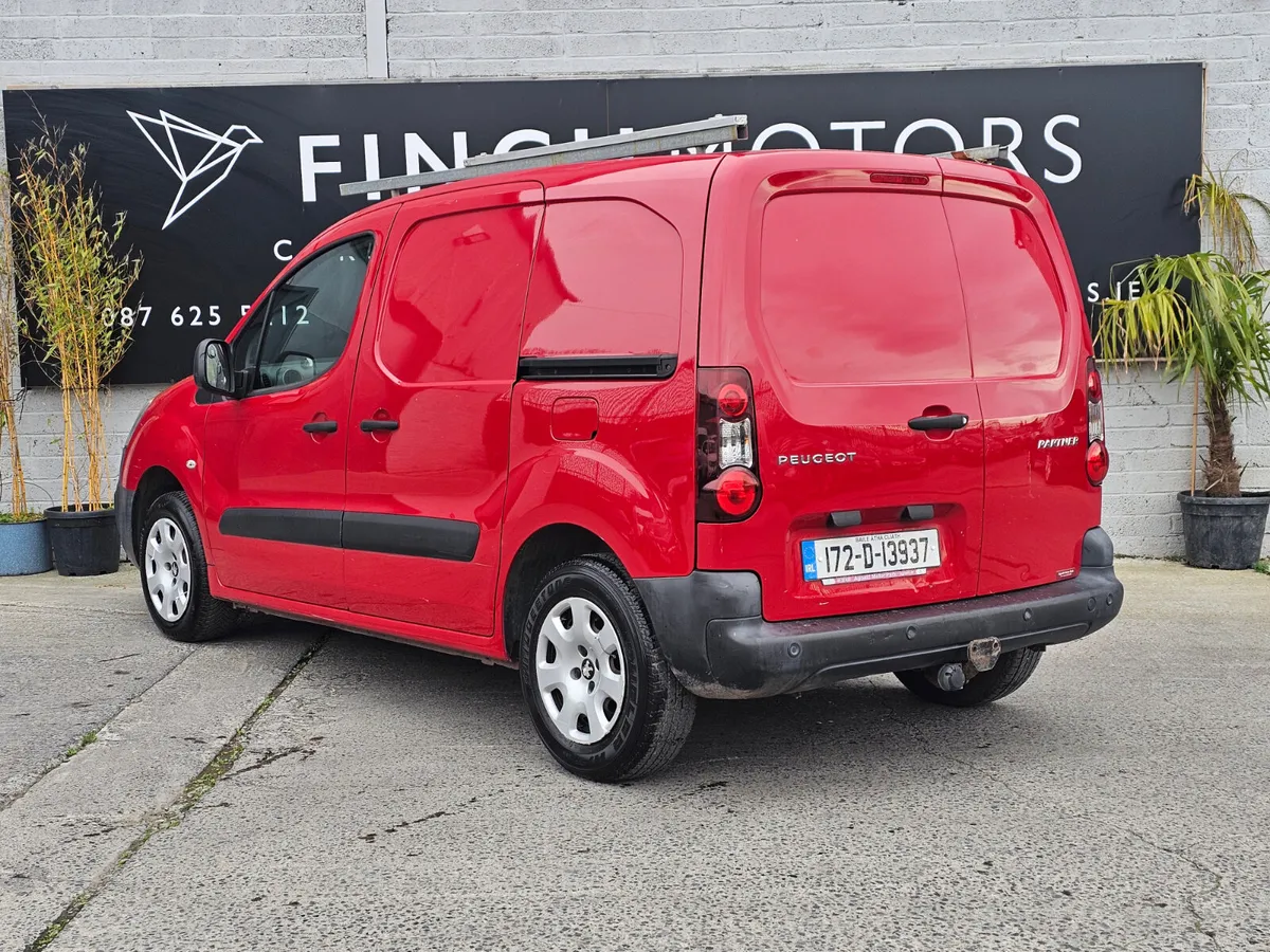 PEUGEOT PARTNER 1.6 HDI // NO VAT // BIG SPEC - Image 2