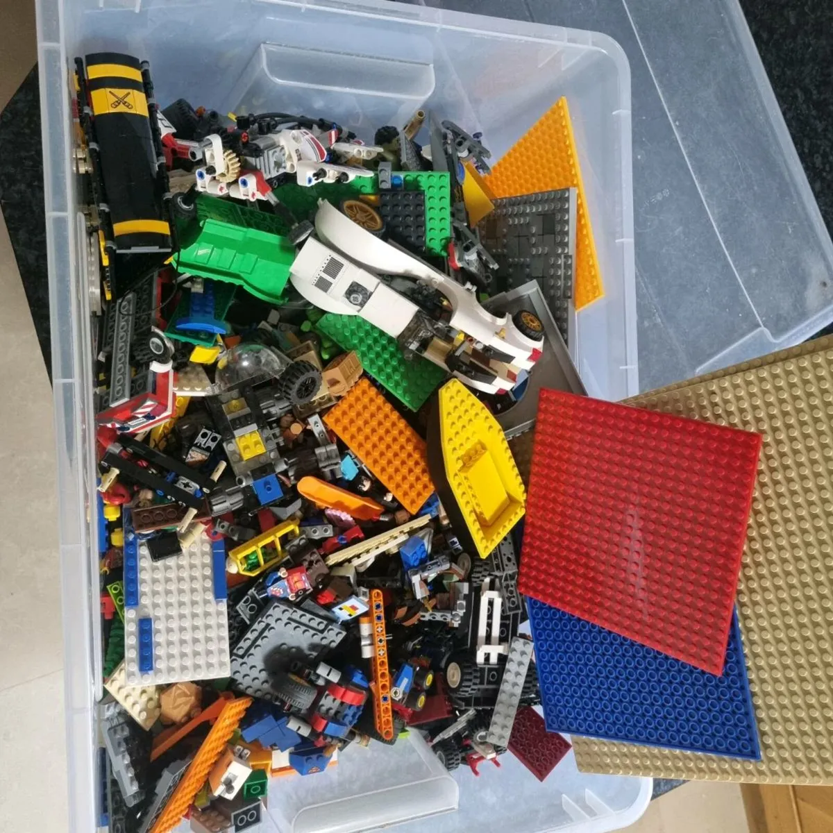 Big box of Lego - Image 2