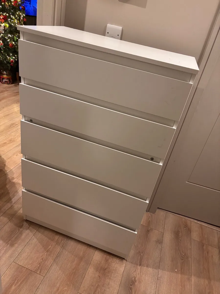 Chest of drawers - Image 1