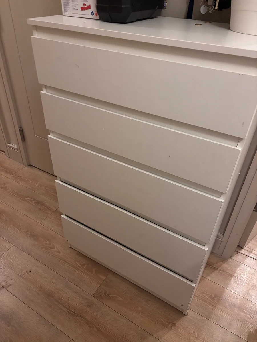 Chest of drawers - Image 2