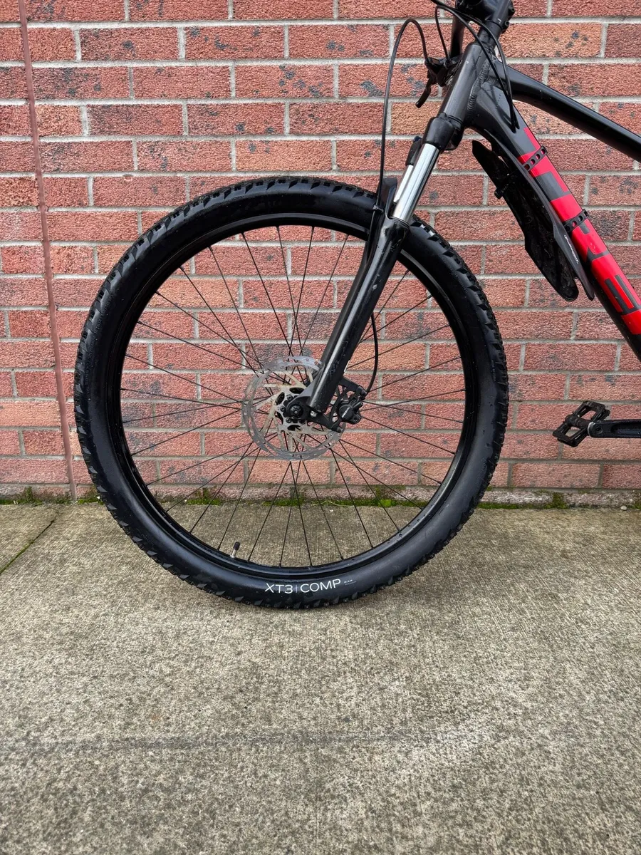Trek Marlin 5 Gen 3 Mountain Bike - Image 4
