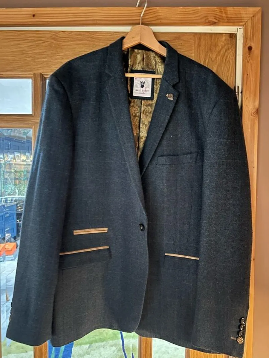 Men's wool sports jacket , herringbone tweed - Image 2