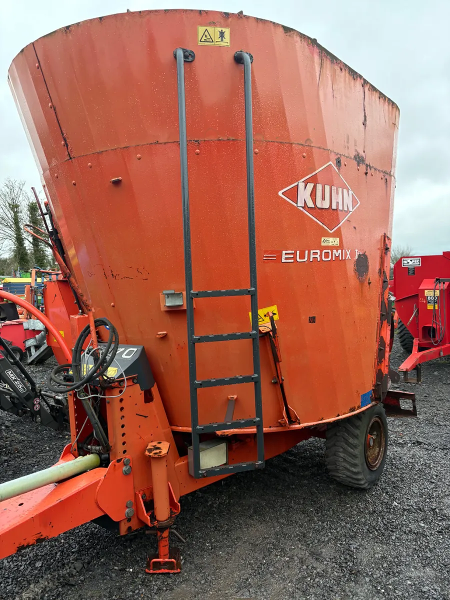 Kuhn Diet Feeder - Image 1