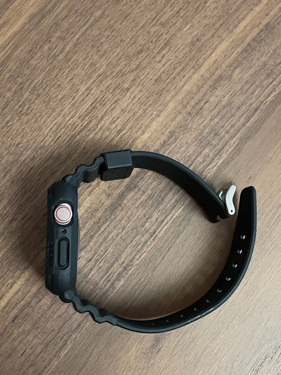 Apple Watch 9 45mm GPS + LTE *Like new* - Image 4