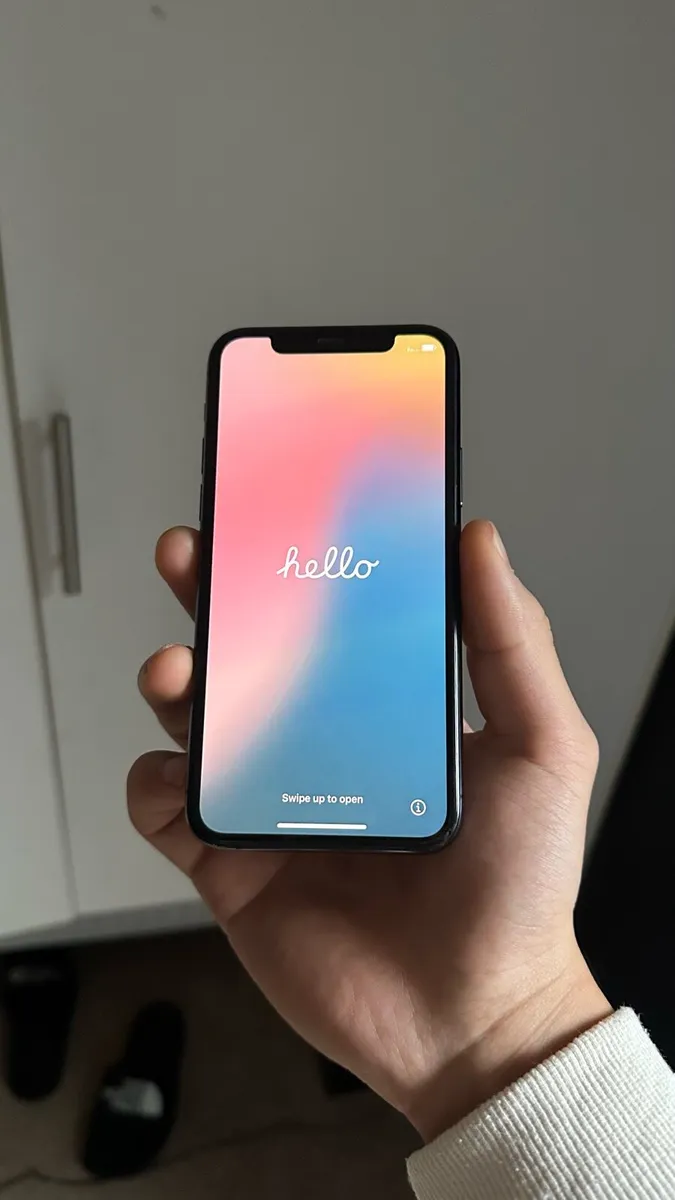 iPhone 11 pro - Image 1