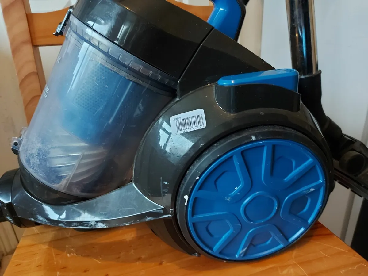 Morphy Richards Vacuum Cleaner, Model 980579 - Image 3