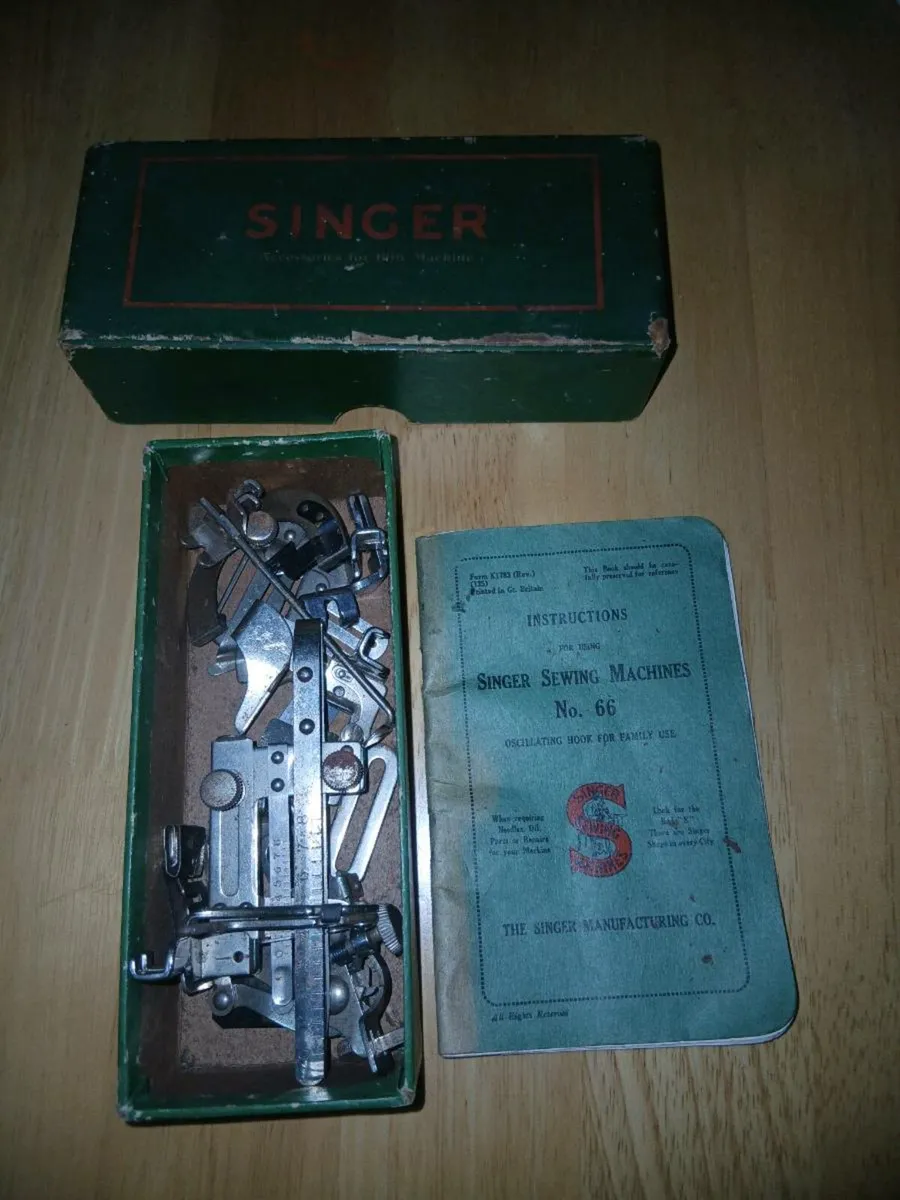 Vintage singer sewing machine 1920s - Image 4