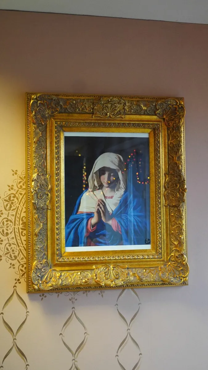 Gilt Frame - Image 1