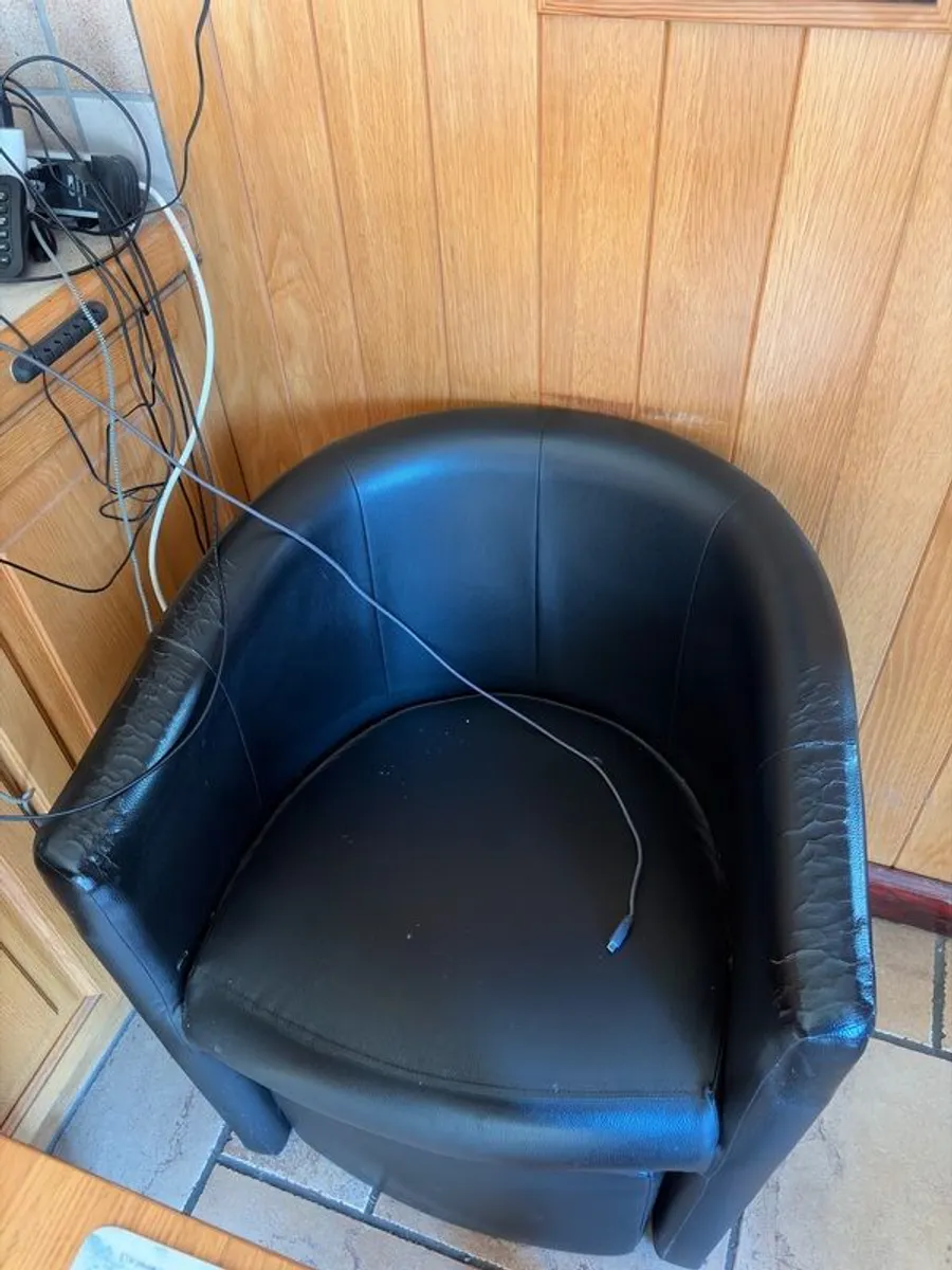 Two chairs with poofs - Image 3