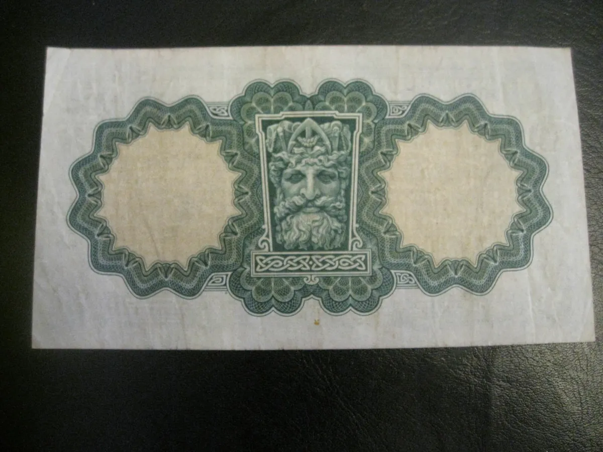 Lady Lavery 1 Pound War Code T - 220 Euros Each - Image 4