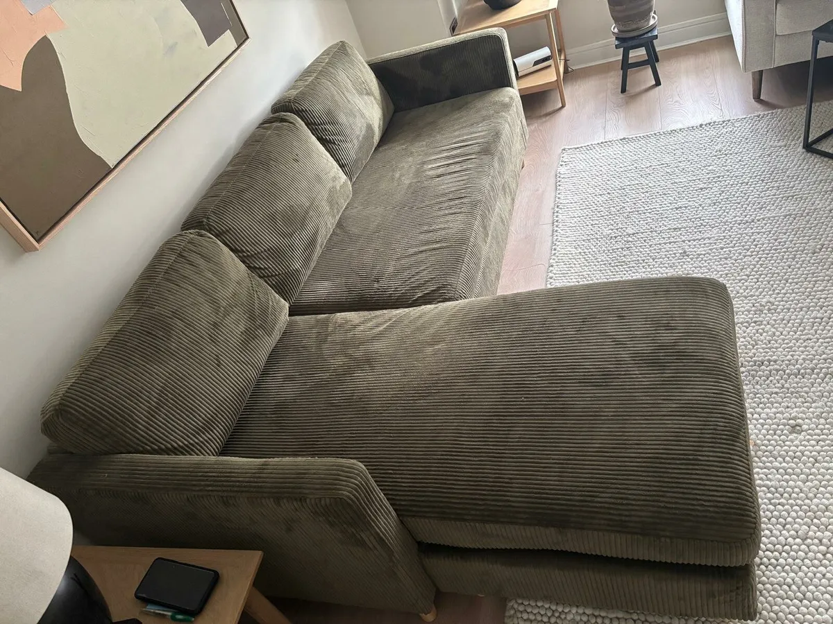 L shaped couch - Image 3
