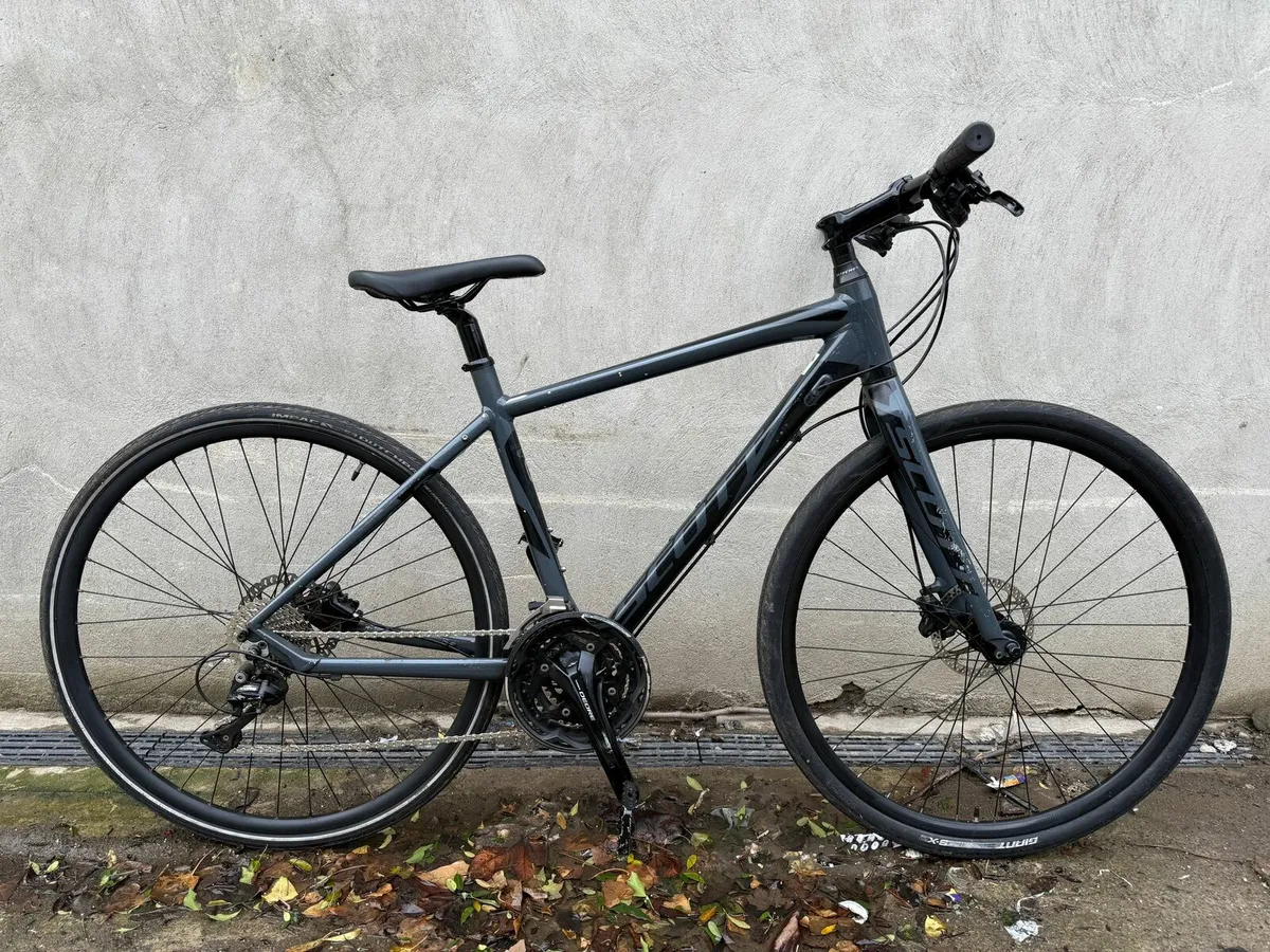 Scott Hybrid Bike - Image 1