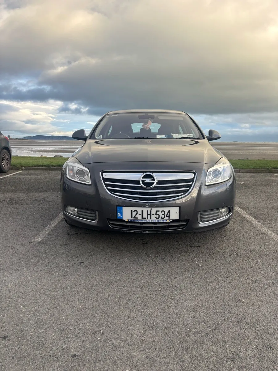 Opel Insignia - Image 1