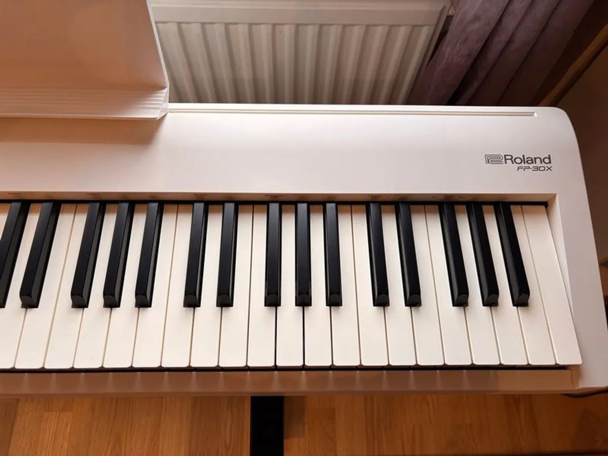 Roland FP-30X Digital Piano; White; Excellent Condition - Image 3