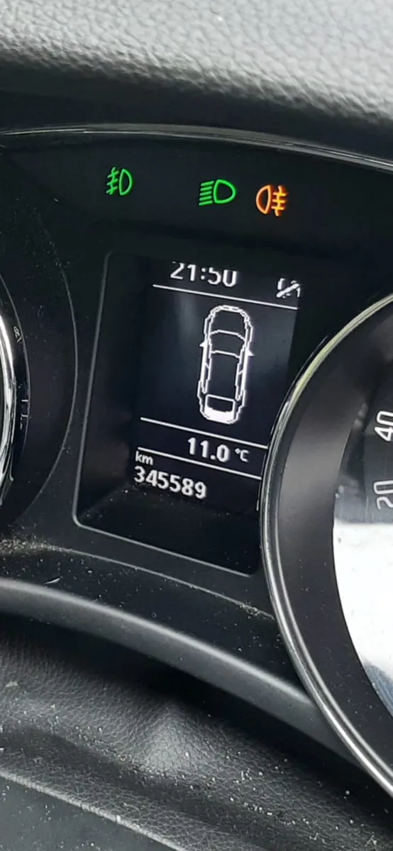 SKODA SUPERB AUTOMATIC 2.0 TDI 2014 - Image 2