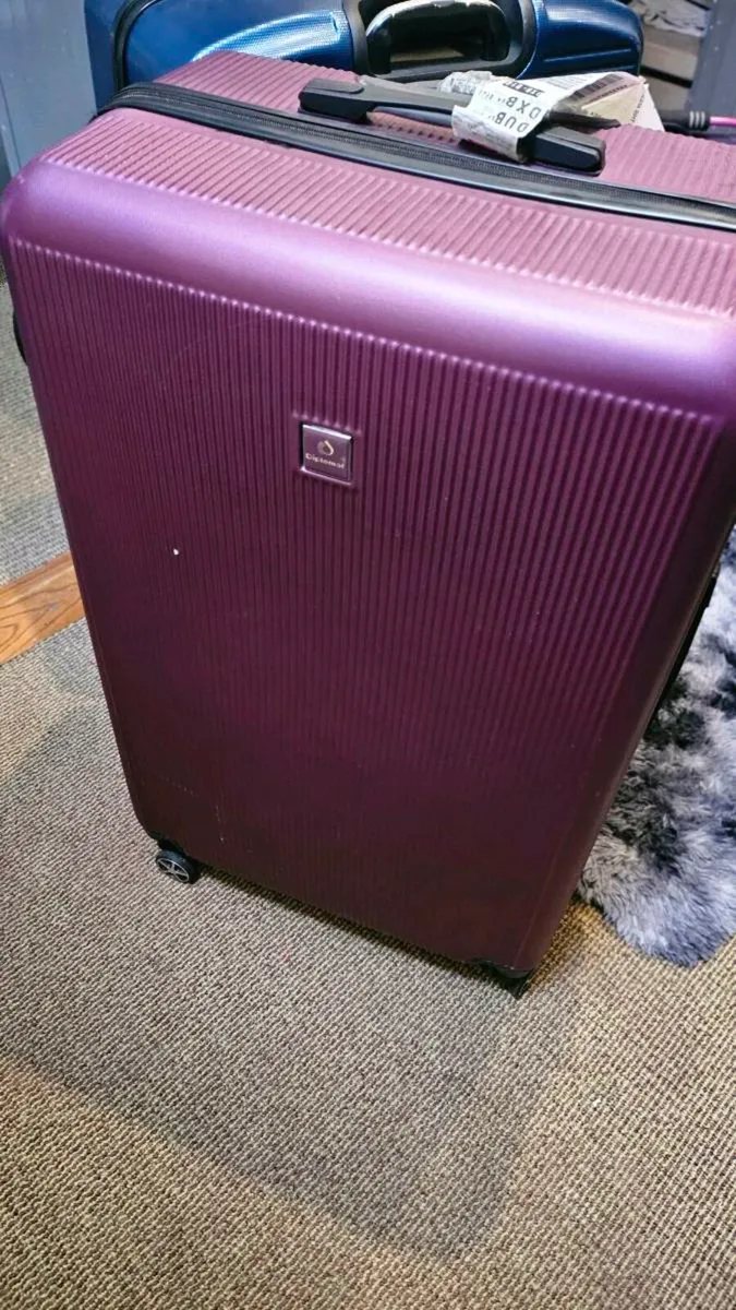 Suitcase - Image 2