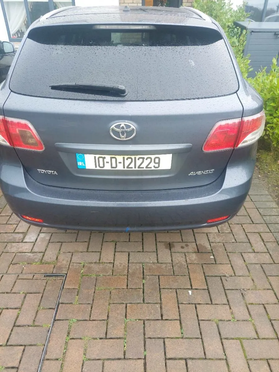 2010 Toyota Avensis - Image 3