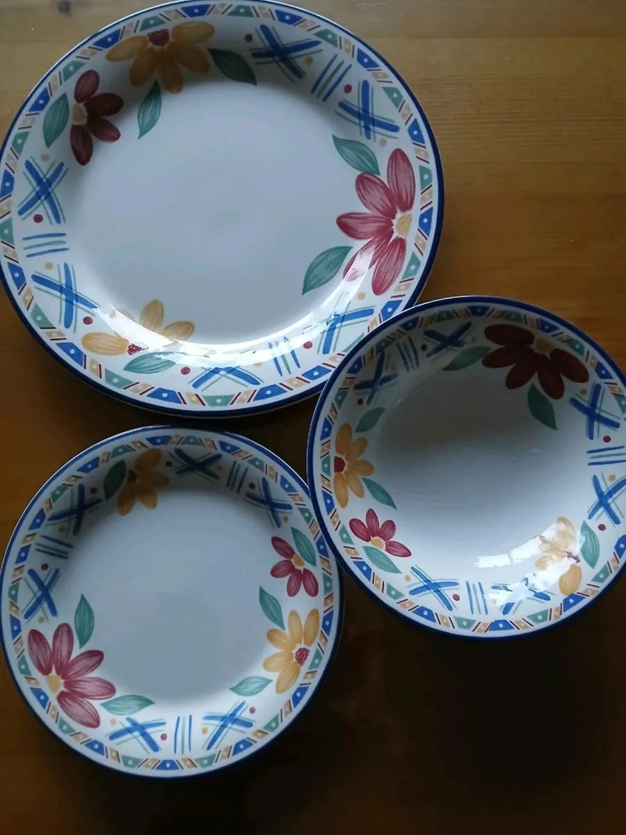 Dinner set - Image 1