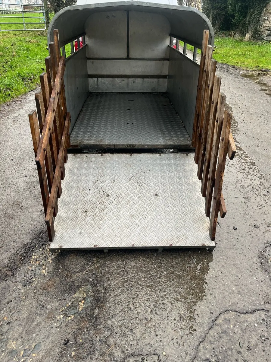Sheep & Pig Trailer - Image 2