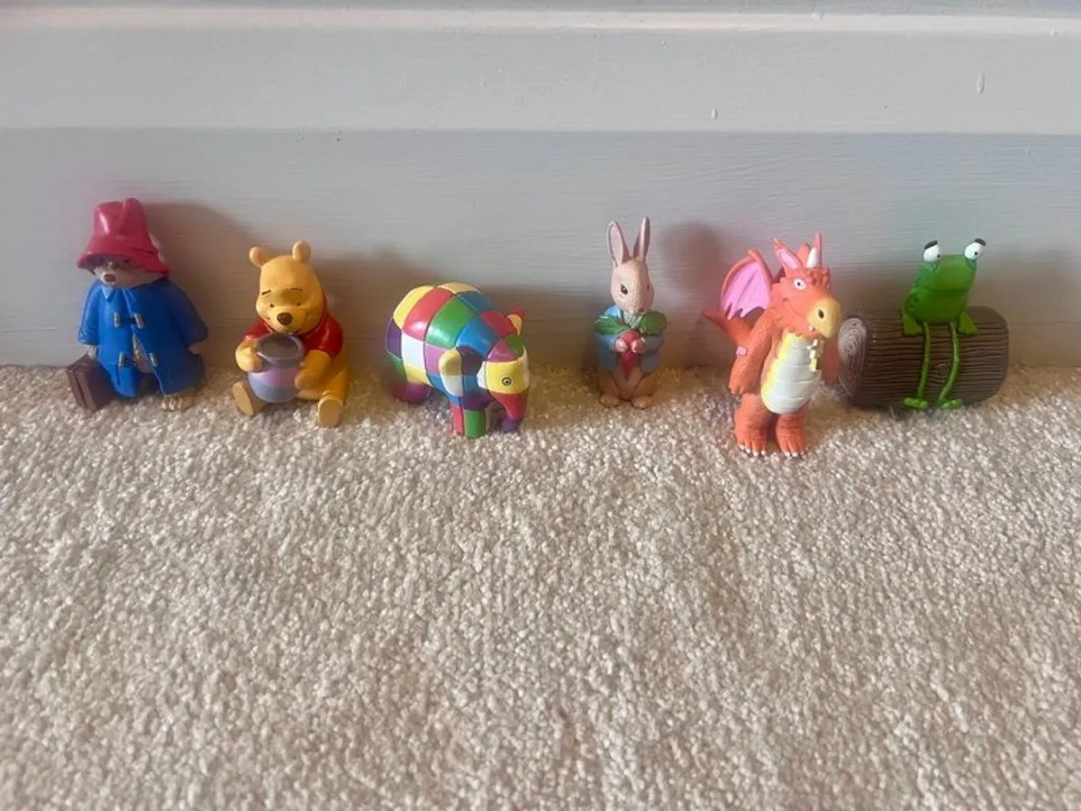 Tonie Box, 22 Tonies, plus two carry cases - Image 4