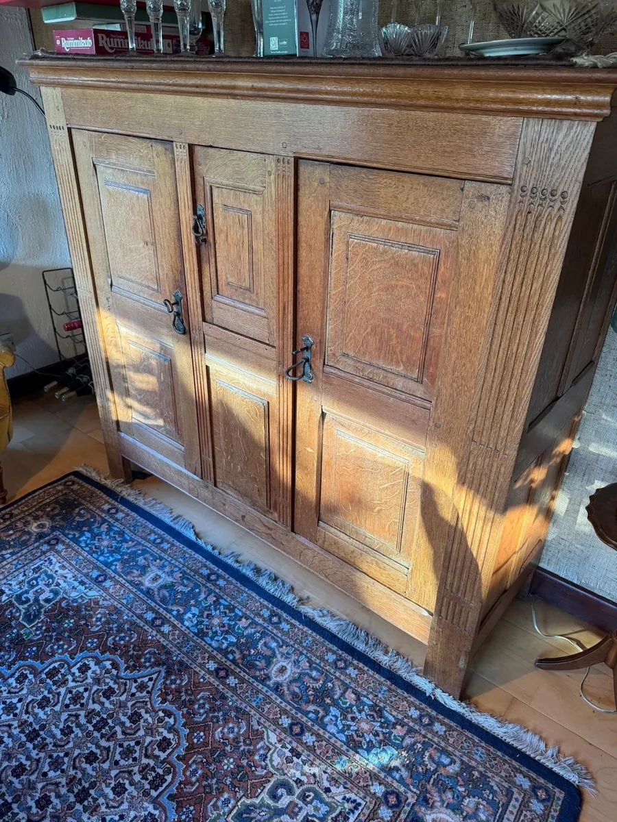 Solid oak sideboard buffet cabinet - Image 2