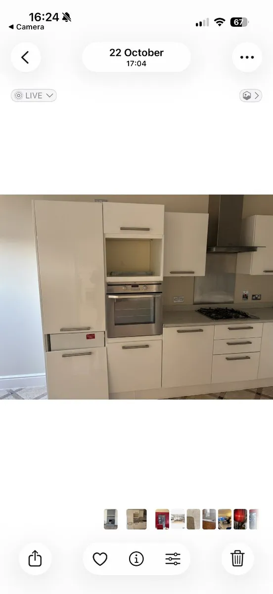 Kitchen presses and stone counter top - Image 1