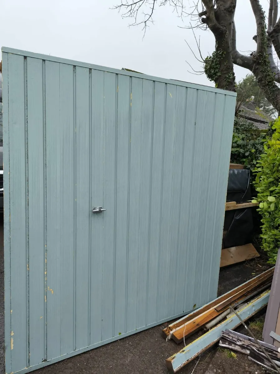 Garage door - Image 2