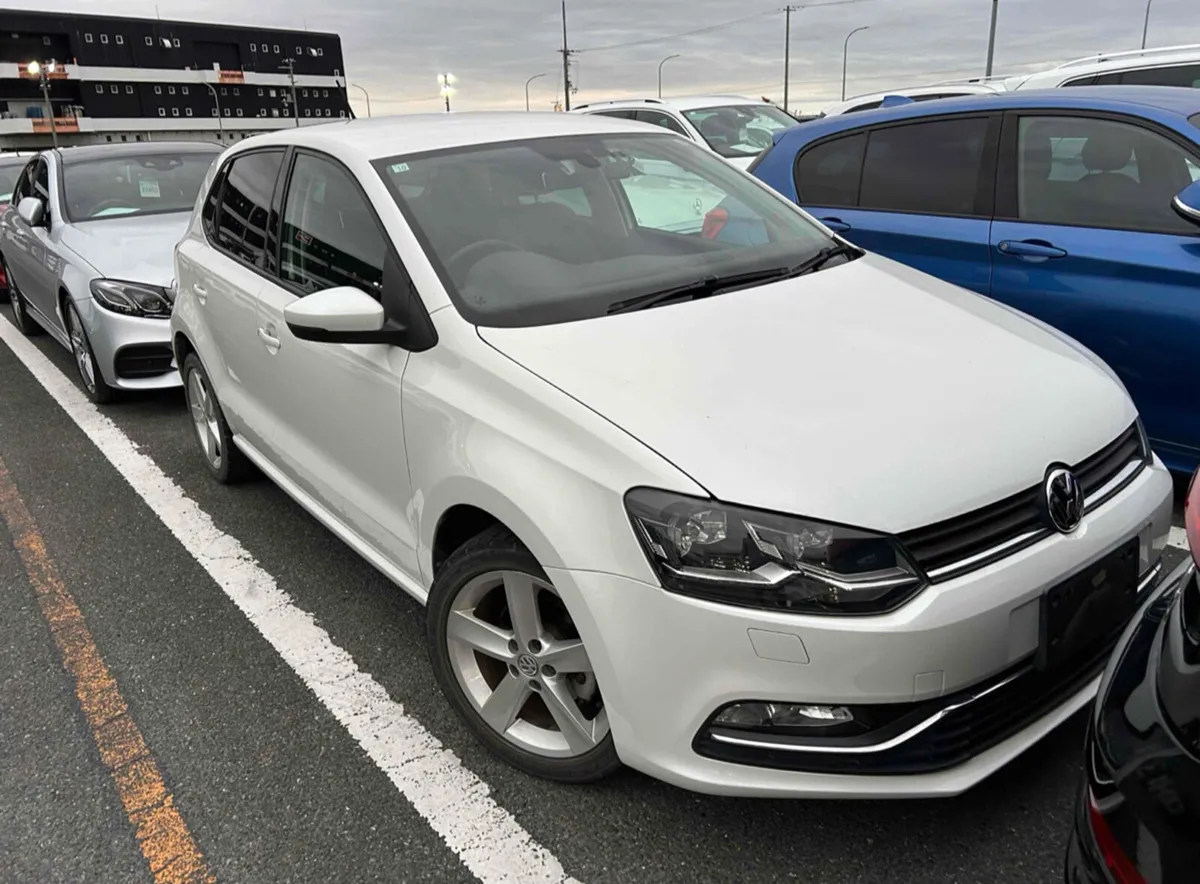 2016 VW Polo - Highline model (leather seats) - Image 1
