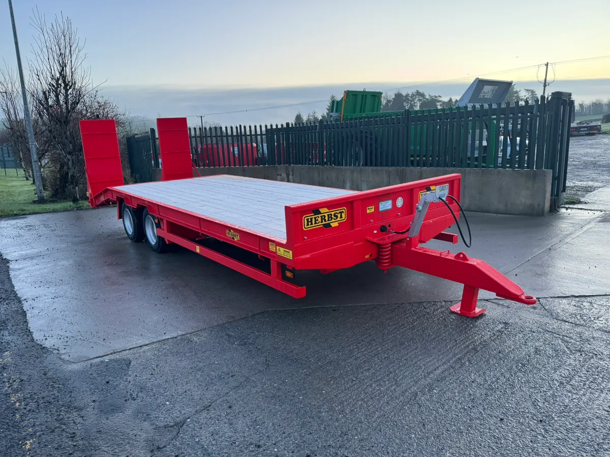 *** NEW HERBST LOW LOADER *** - Image 2