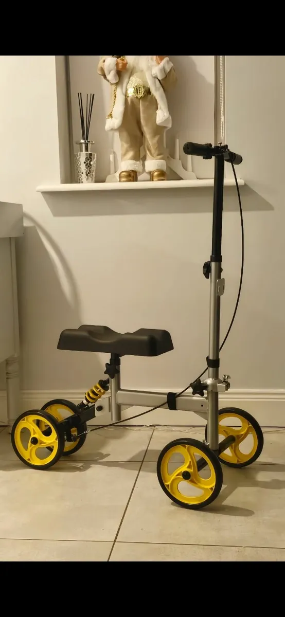 Knee scooter - Image 1