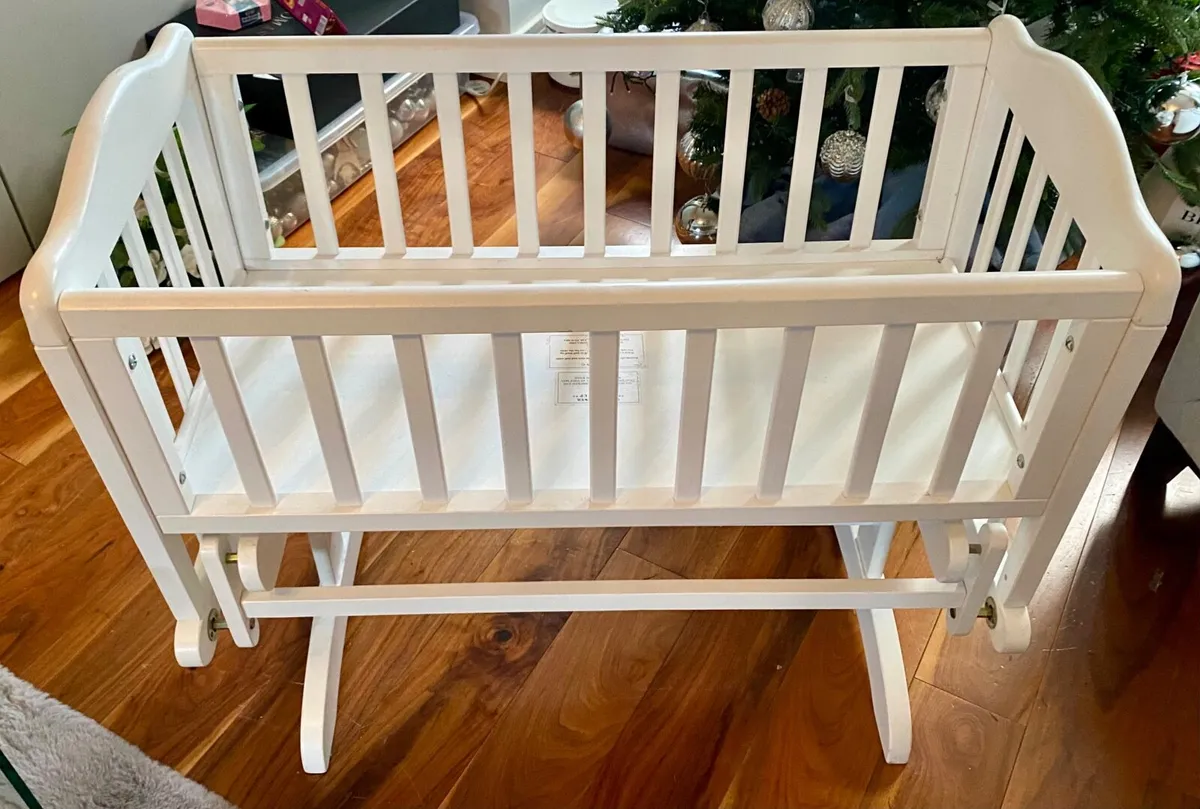 Glider Rocker Crib - Image 4