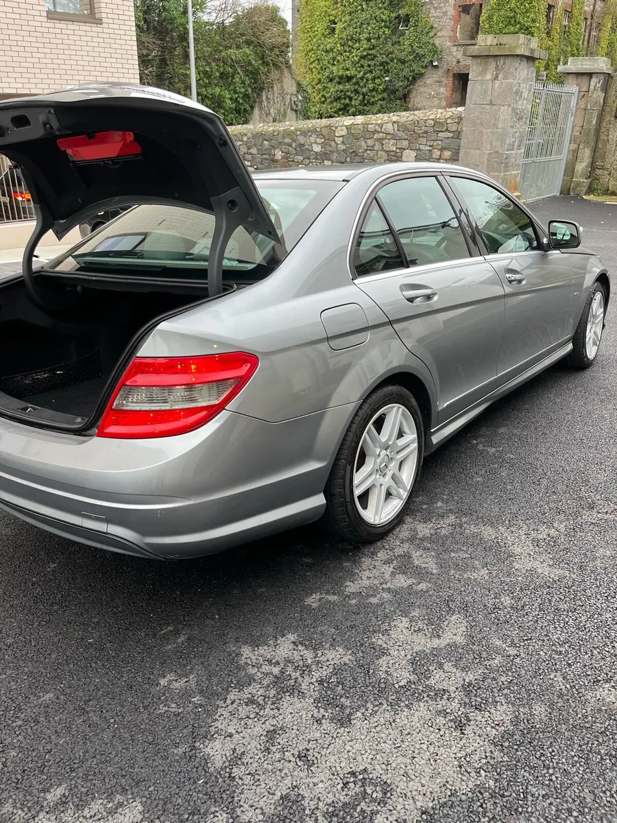Mercedes Benz C200. 08. - Image 3