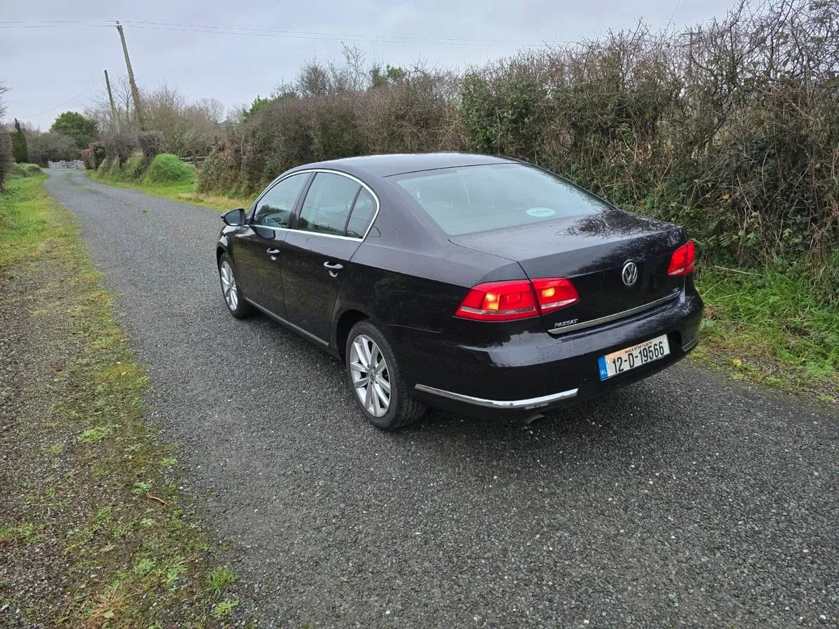 Volkswagen Passat 2012 - Image 3