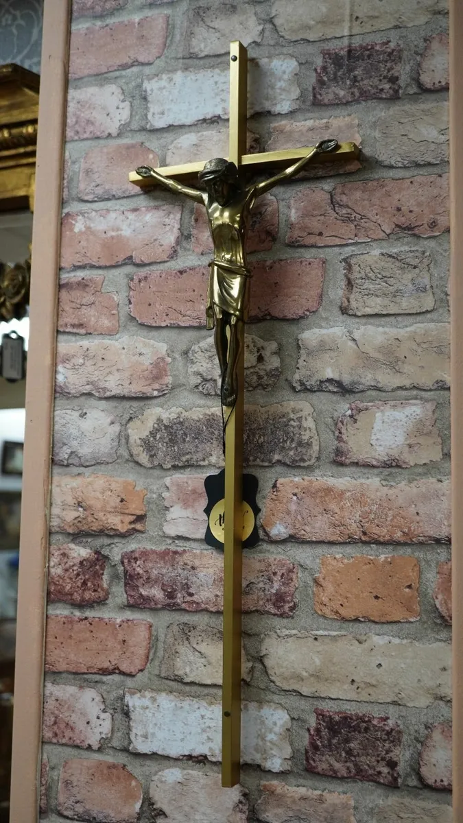 Crucifix Wall Cross - Image 1