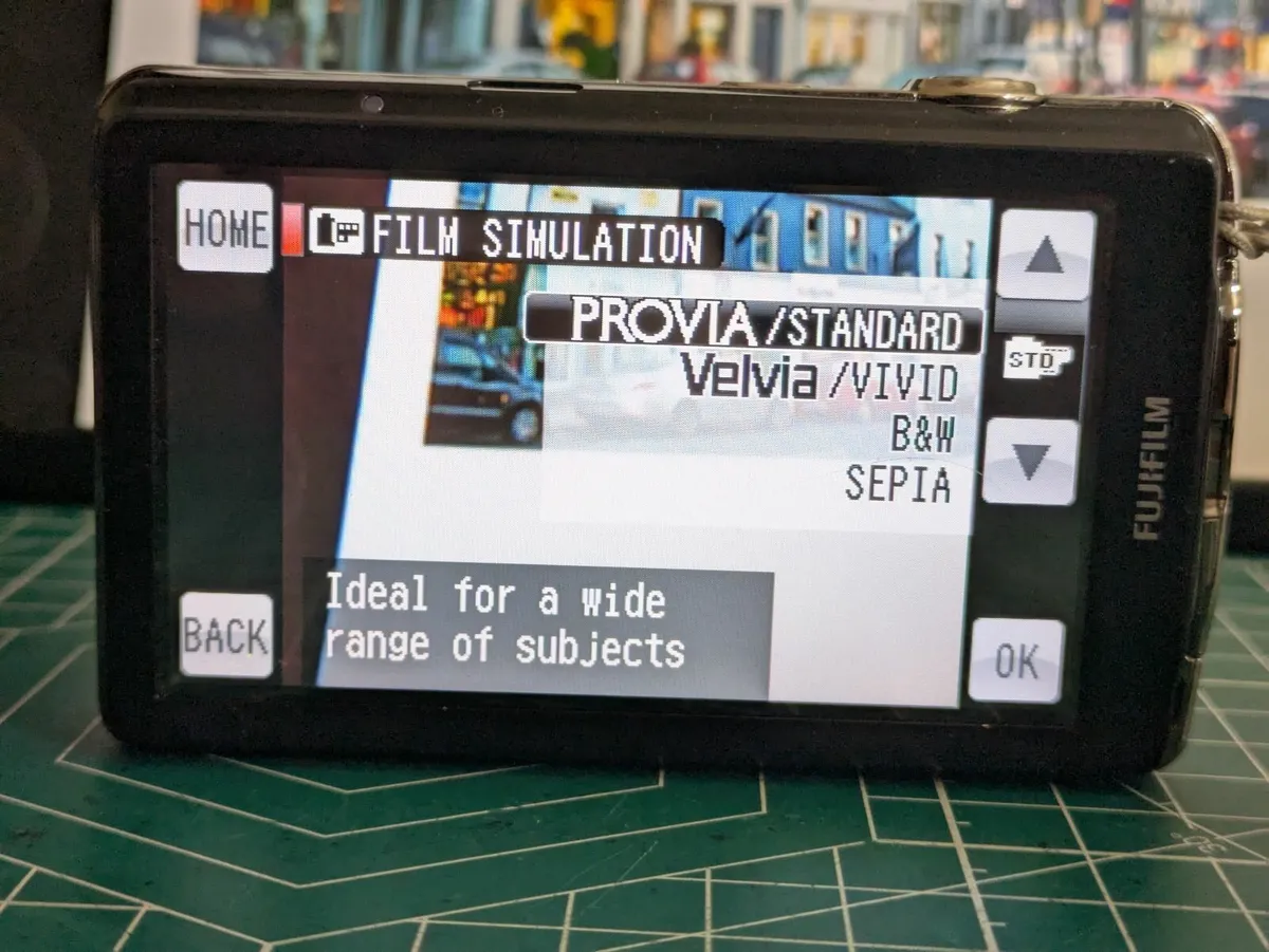 Fujifilm Z800 EXR Super CCD🌈 compact camera - Image 4