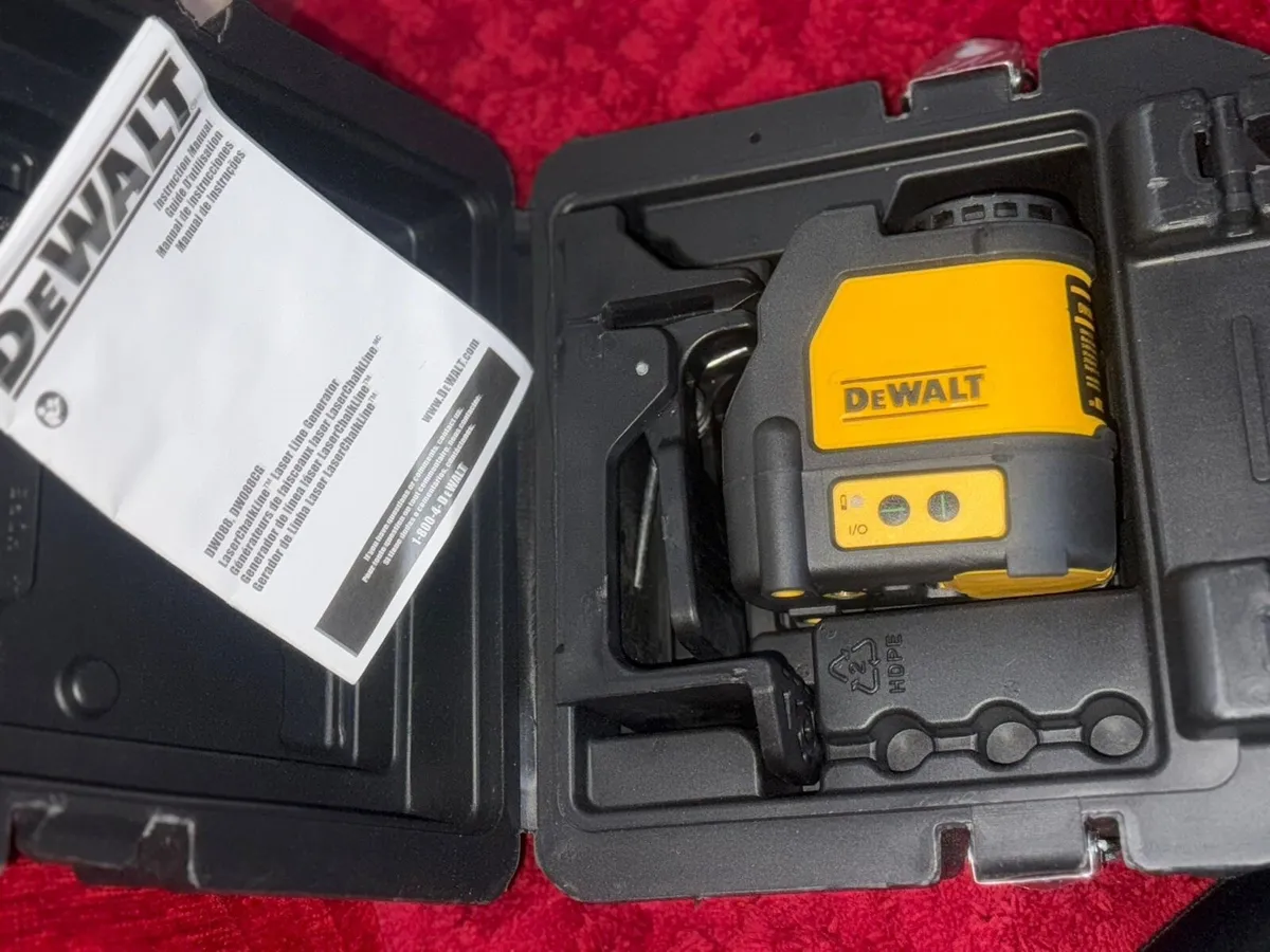 Dewalt DW088CG-XJ Green Laser Level – Brand New - Image 1