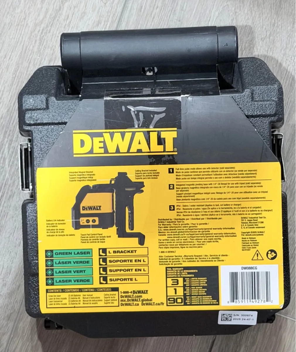 Dewalt DW088CG-XJ Green Laser Level – Brand New - Image 3