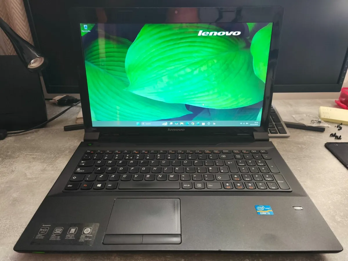 Black Lenovo 15,6" i3 Windows 11 Laptop - Image 1